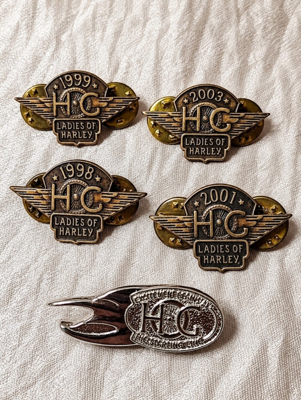 Harley Davidson HOG Set of 5 Ladies Pin Back Brass and Gold Commemorative Pins
